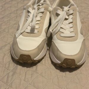 DV Dolce Vita White and Beige Sneakers